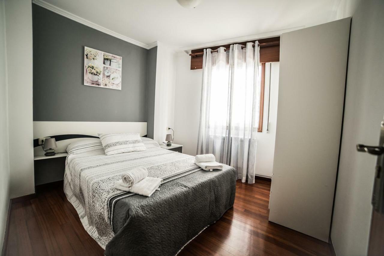 Apartamentos Enteros O Lagar 梅利德 外观 照片